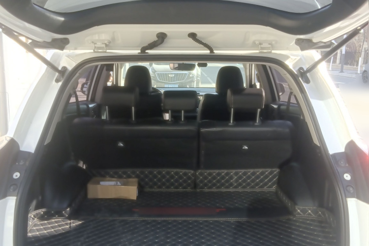 丰田 RAV4荣放 2016款 2.0L CVT两驱智尚版 国V中控内饰23