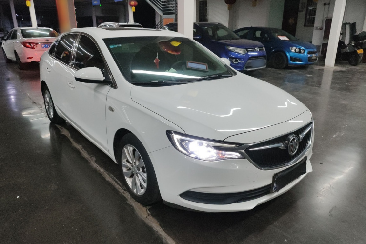 别克 英朗 2021款 典范 1.5L 自动精英型车身外观3