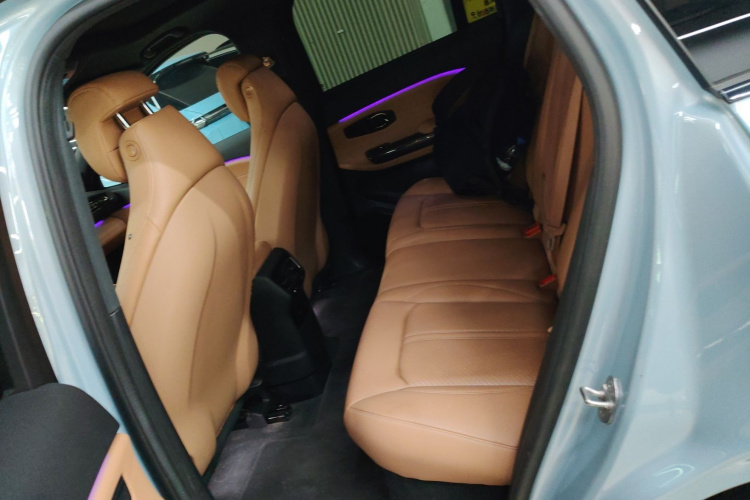 蔚来ES6 2020款 600KM 运动版中控内饰21