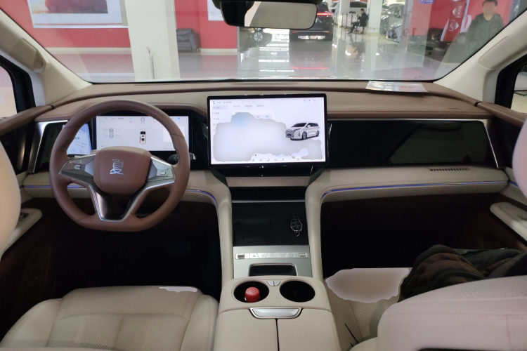 比亚迪 夏 2025款 DM-i 1.5T 180km 超越型中控内饰7002