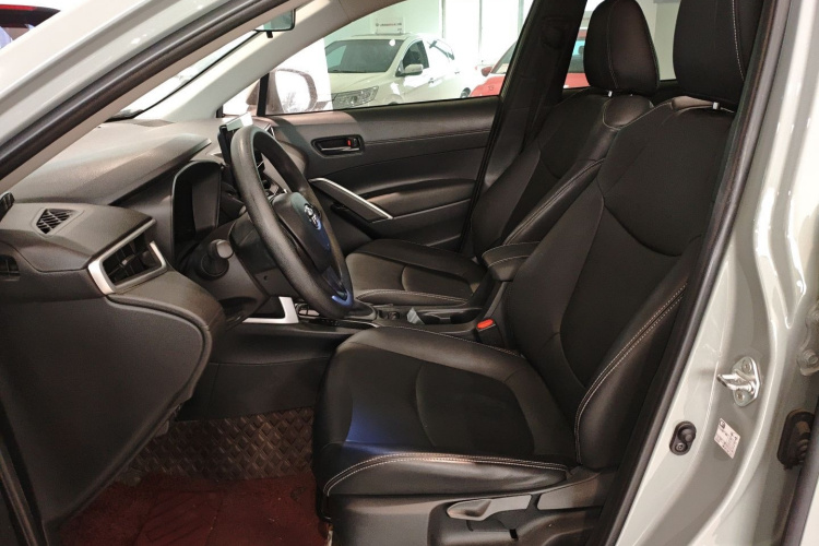 丰田 卡罗拉锐放 2023款 2.0L 精英版局部细节19