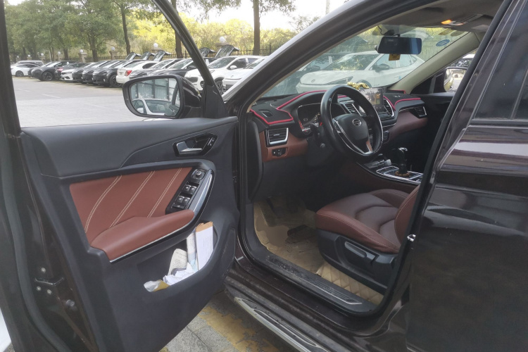 一汽 森雅R9 2018款 1.2T 手动豪华智尚型中控内饰20