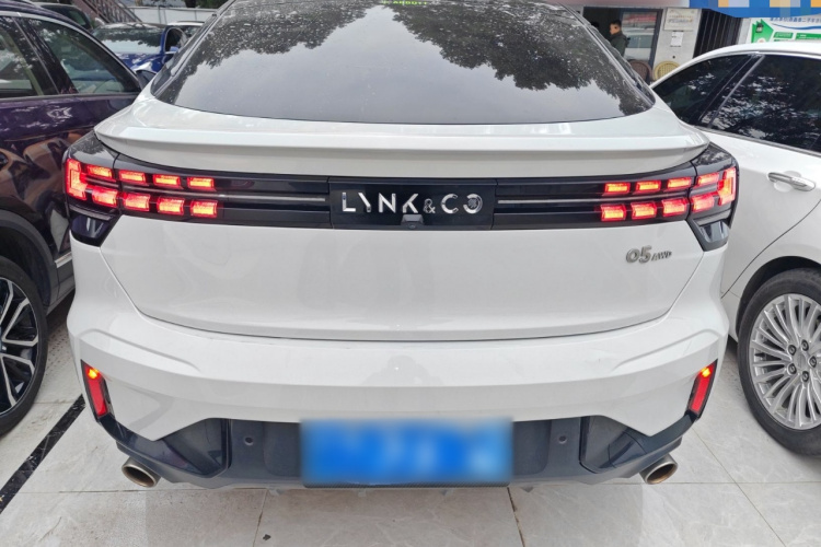 领克05 2020款 2.0TD 四驱劲Halo车身外观6