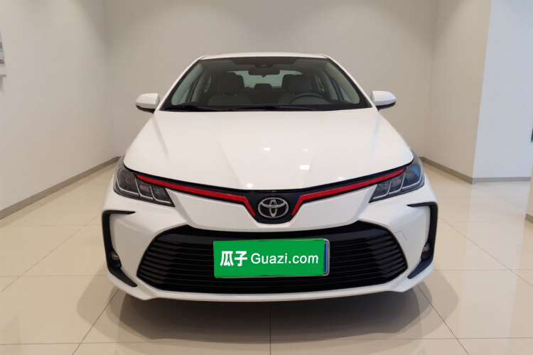 丰田 卡罗拉 2019款 1.2T S-CVT GL-i精英版车身外观2