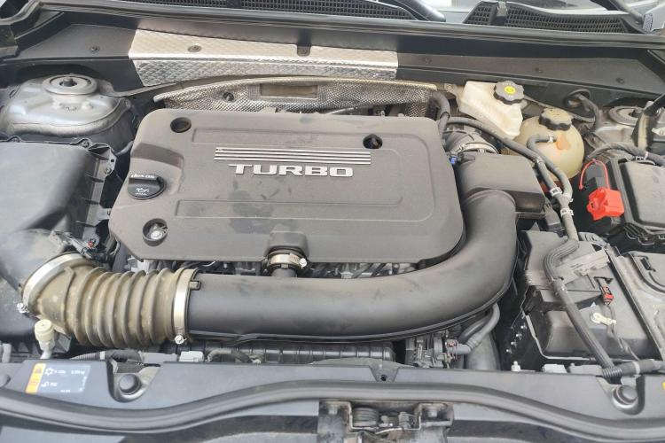 凯迪拉克XT4 2018款 28T 四驱领先型机舱底盘24