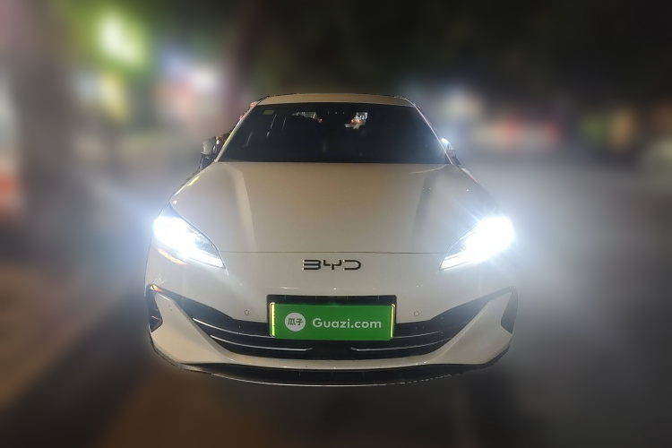 比亚迪 海豹06新能源 2025款 DM-i 智驾版 80KM豪华型车身外观2