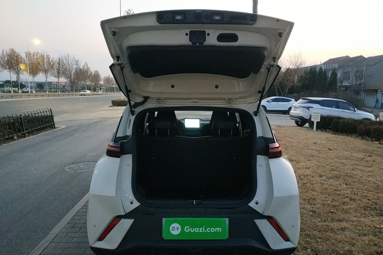 比亚迪 海鸥 2023款 活力版机舱底盘23