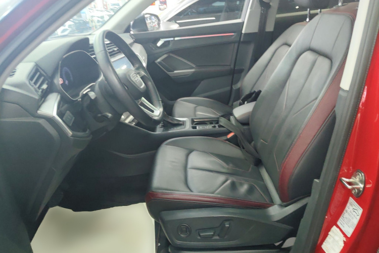 奥迪Q3 2020款 35 TFSI 时尚致雅型中控内饰19