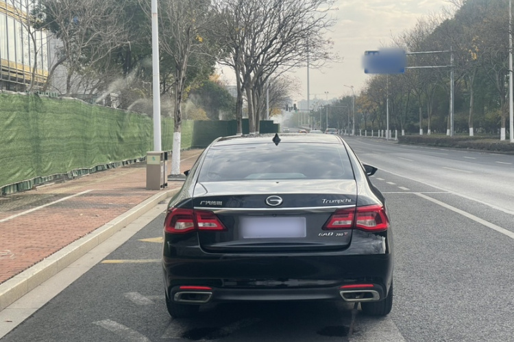 广汽传祺 传祺GA8 2017款 280T 尊享版车身外观6006