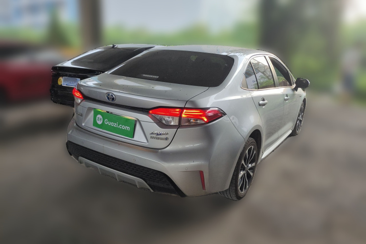 丰田 雷凌 2021款 双擎 1.8H E-CVT运动版车身外观6005