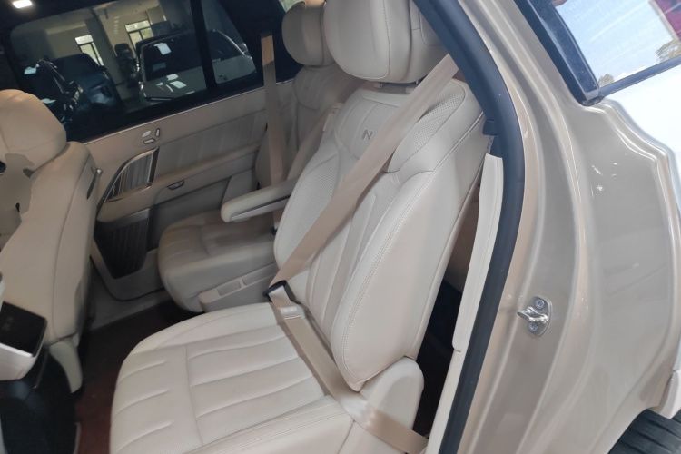 乐道L90 2025款 Max 六座版中控内饰21