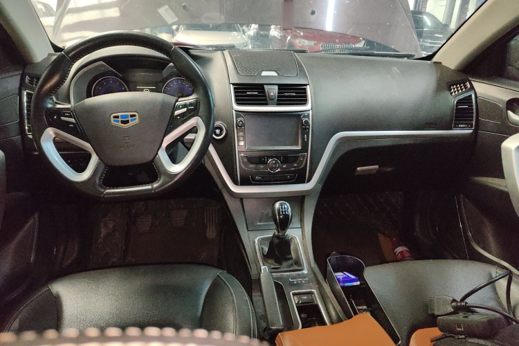 吉利汽车 帝豪 2016款 两厢RS 1.5L 手动向上版中控内饰12