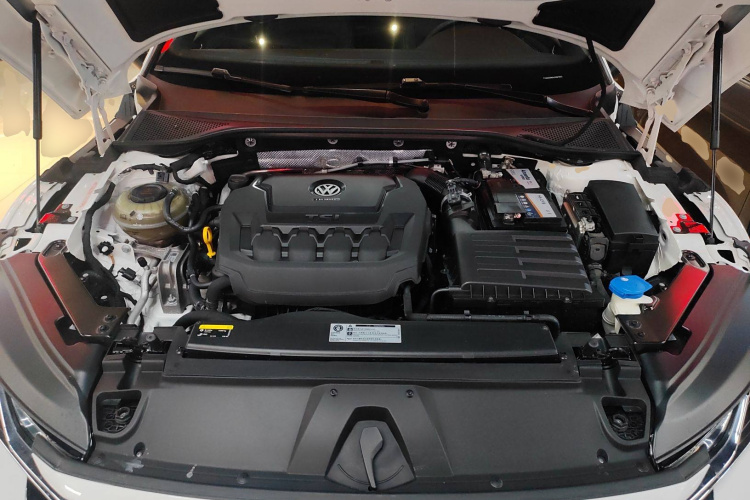 一汽-大众CC 2020款 330TSI 魅颜版 国VI局部细节24