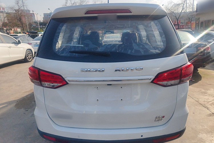 比速汽车 比速M3 2017款 1.5L 豪华型车身外观6