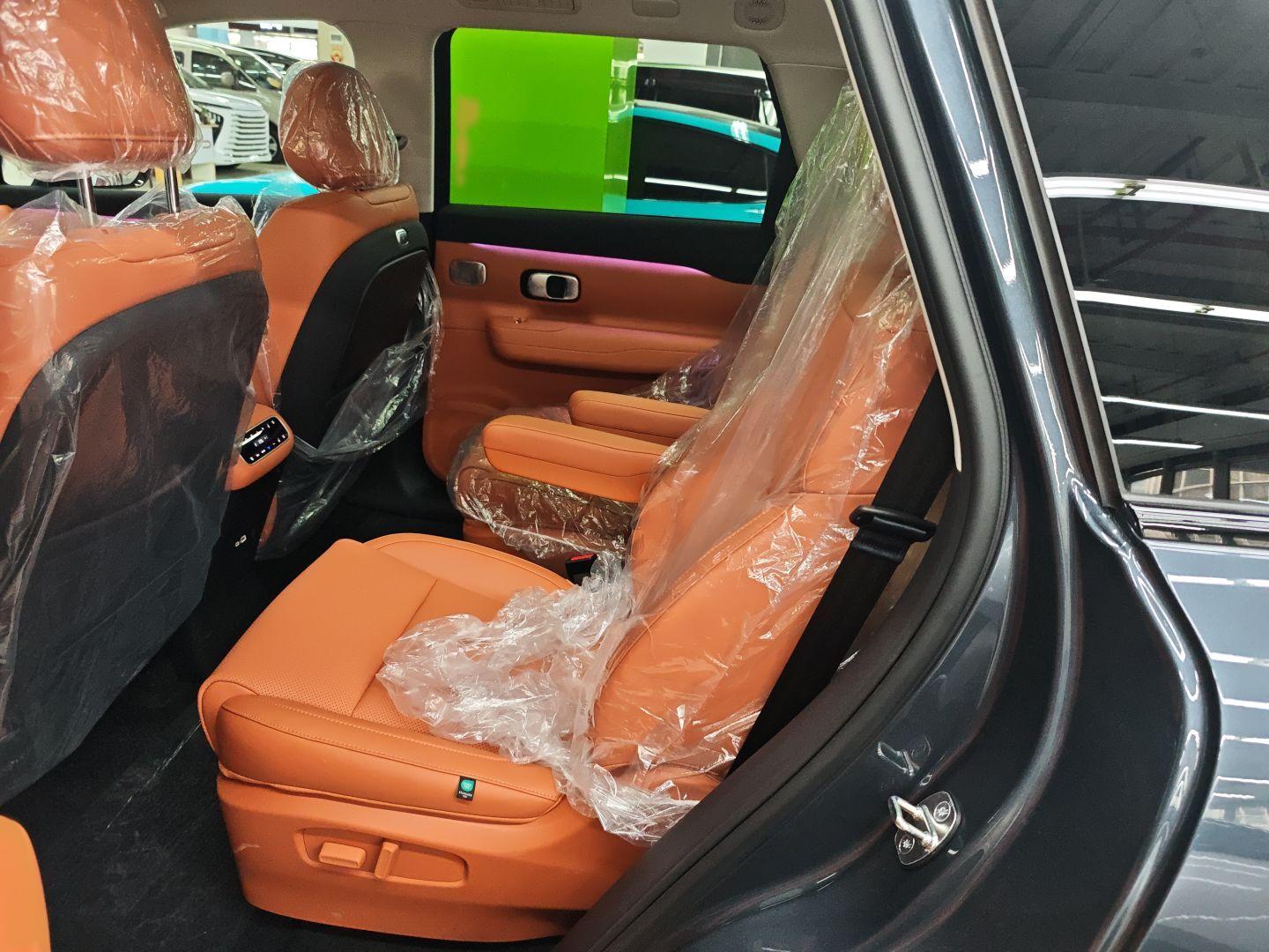 零跑汽车 零跑C16 2024款 增程 200尊享版