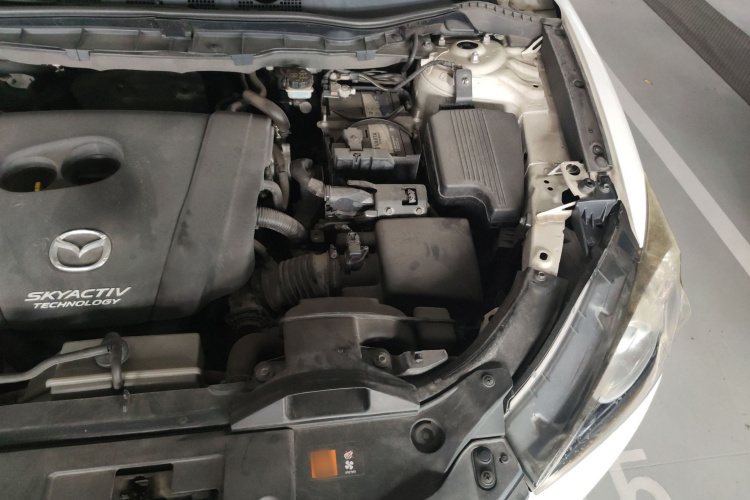 马自达CX-5 2015款 2.0L 自动两驱都市型机舱底盘26