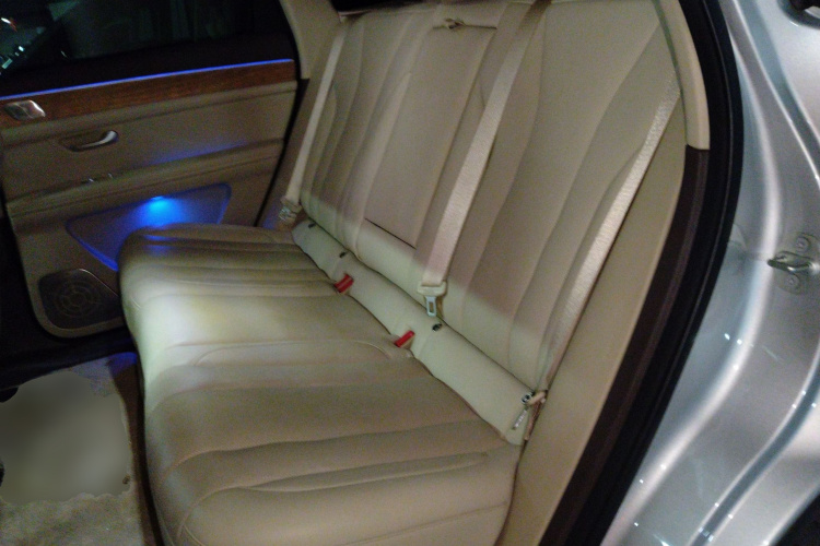 鸿蒙智行 问界M7 2024款 1.5T 智驾四驱Max版 5座中控内饰7004