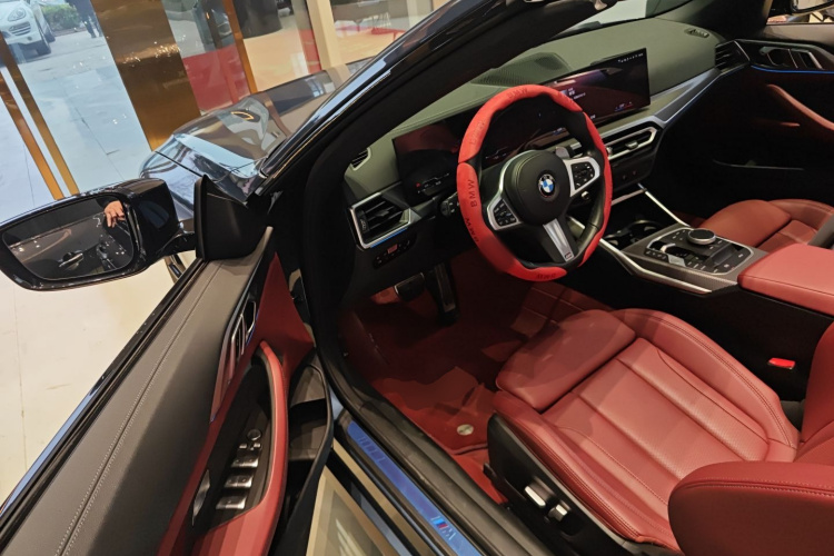 宝马4系 2023款 425i 敞篷M运动曜夜套装中控内饰20