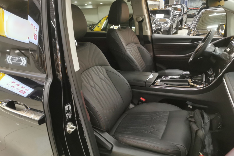 广汽传祺 传祺M8 2024款 大师系列 400T 尊贵版局部细节41