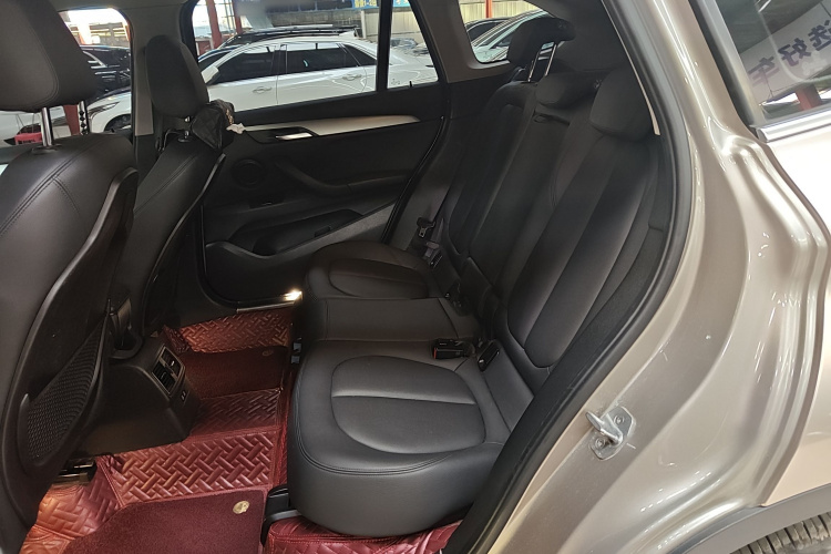 宝马X1 2019款 sDrive20Li 领先型中控内饰7004
