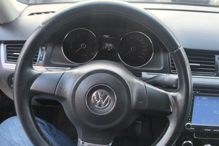 大众 宝来 2014款 1.6L 手动时尚型局部细节13