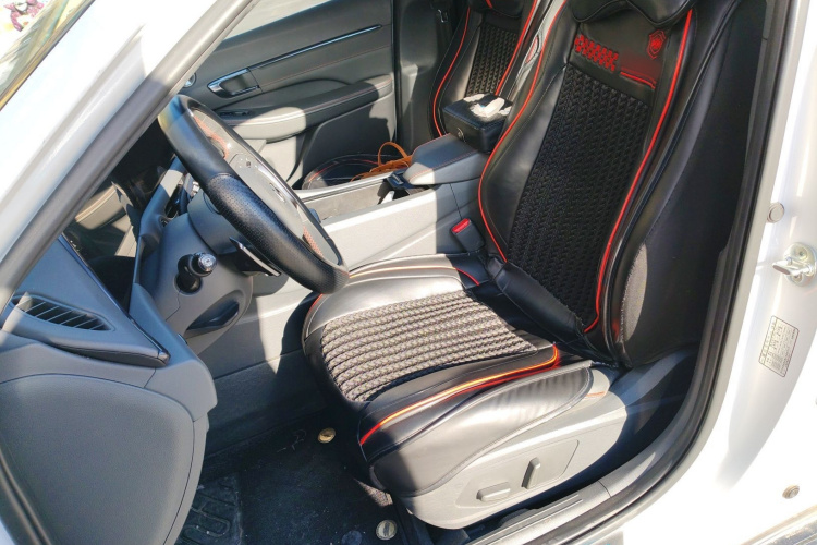 现代 索纳塔 2020款 380TGDi 自动GLS豪华版局部细节19