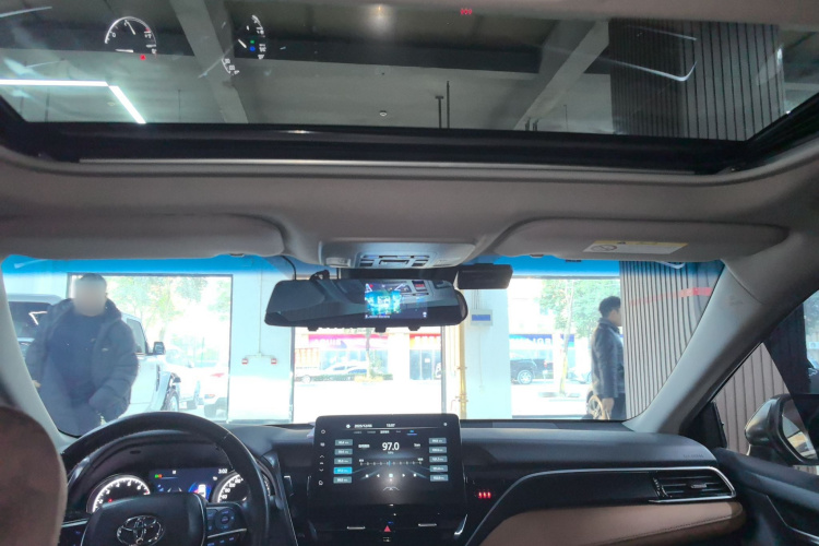 丰田 凯美瑞 2021款 2.0G 豪华版中控内饰22