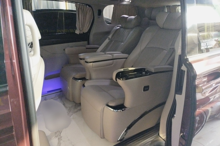 别克GL8 2023款 ES陆尊 舒适型中控内饰7004