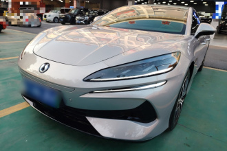 腾势Z9GT 2024款 1100四驱Pro版