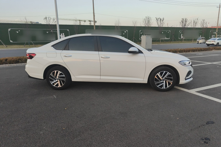 大众 朗逸 2023款 300TSI DSG满逸版车身外观6003