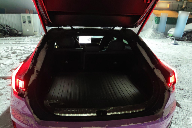 极氪001 2023款 WE版 86kWh局部细节23