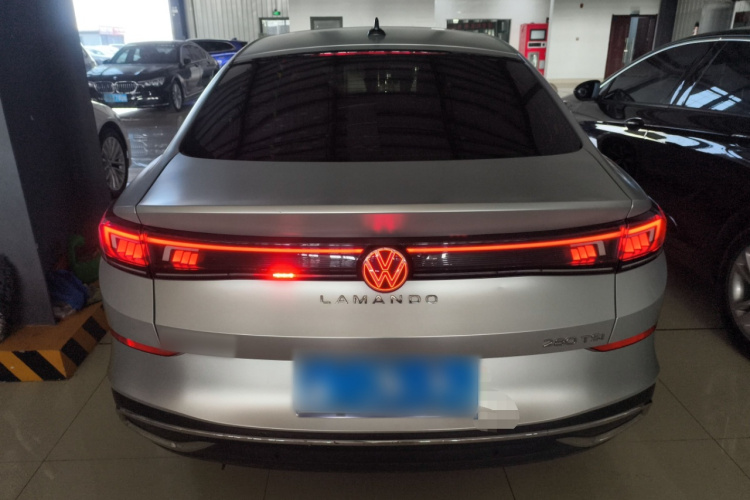 大众 2022款 凌渡L 280TSI DSG酷辣版车身外观6