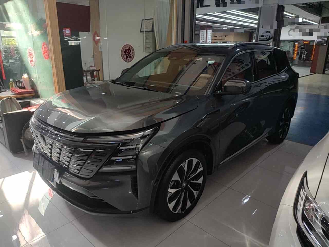 长安CS75 PLUS 2025款 第四代 UItra 2.0T 新蓝鲸 智慧劲擎型(2)