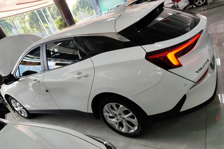 别克 微蓝6 2022款 互联畅享型 PLUS车身外观4