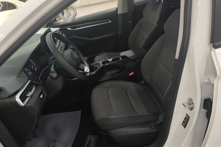 吉利汽车 帝豪 2025款 第4代 1.5L 手动星耀版局部细节19