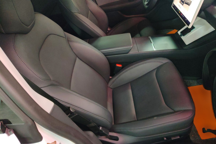 特斯拉 Model 3 2025款 后轮驱动版局部细节41