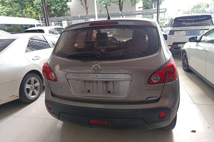 日产 逍客 2012款 2.0XL 火 CVT 2WD车身外观6