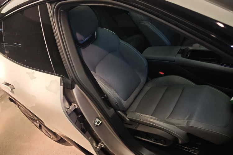 领克08 EM-P 2023款 220km 时间限量版局部细节41