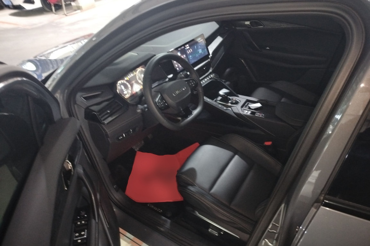 领克06 2023款 Remix 1.5T 劲Pro中控内饰20