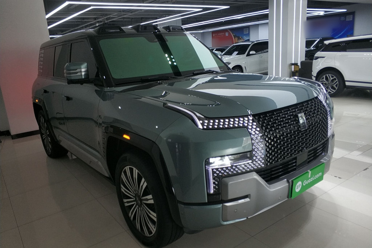 仰望U8 2023款 豪华版车身外观3