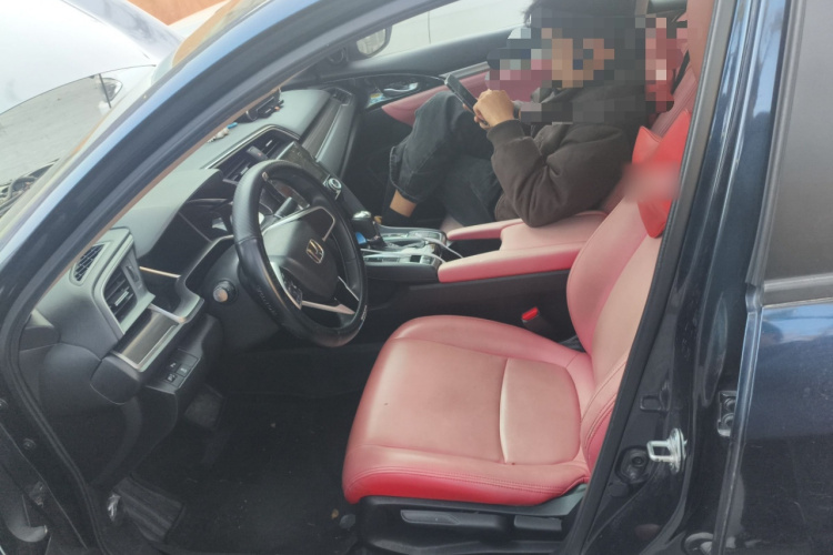 本田 思域 2019款 220TURBO CVT燃动版 国VI中控内饰19