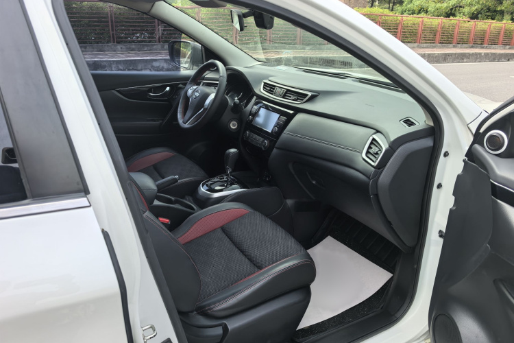 日产 逍客 2017款 2.0L CVT智享版 国V中控内饰7010