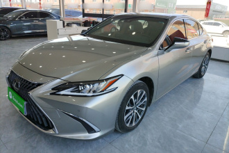 雷克萨斯ES 2024款 200 臻享版