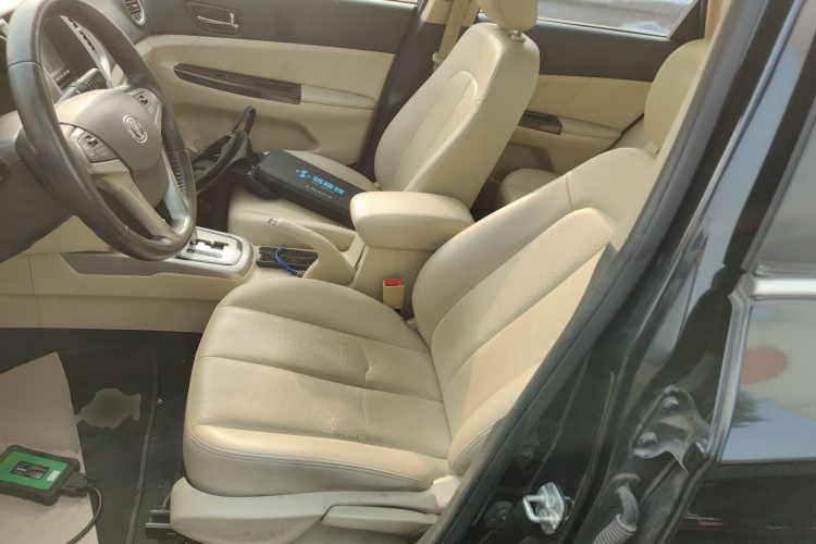 长安 逸动 2015款 1.6L 自动豪华型中控内饰19