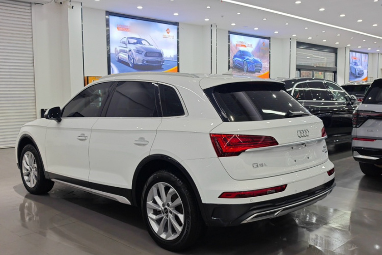 奥迪Q5L 2024款 40 TFSI 豪华致雅型车身外观6002