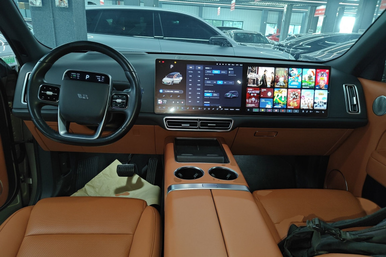理想汽车 理想L9 2022款 Max中控内饰7002