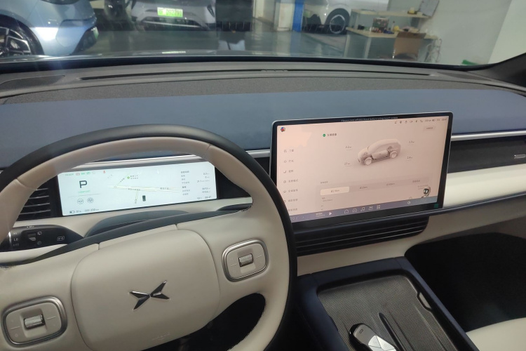 小鹏G6 2023款 755 超长续航 Pro中控内饰7002