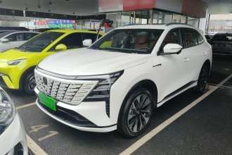长安CS75 PLUS 2025款 第四代 UItra 2.0T 新蓝鲸 智慧劲擎型