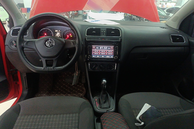 大众 Polo 2014款 1.6L 自动舒适版中控内饰12