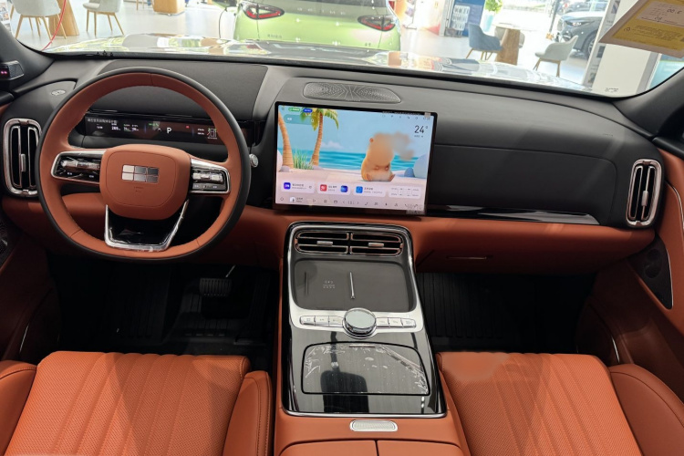 吉利银河 银河M9 2025款 230km 两驱探索版中控内饰7001